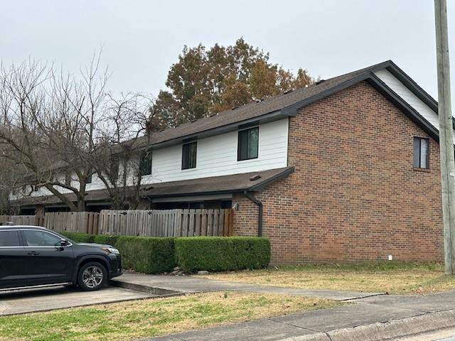 Building Photo - 776 N Storer Ave