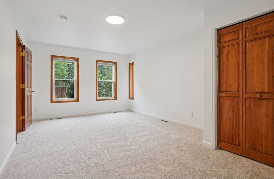 Building Photo - 8493 Lefthand Canyon Dr