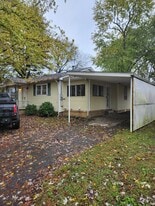 Building Photo - 630 14th St SE