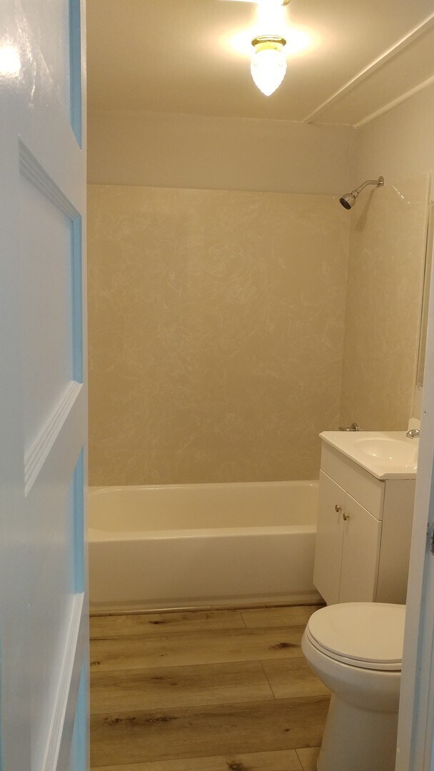 Building Photo - 1051 Boranda Ave