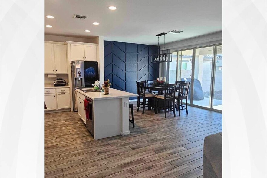 Building Photo - 1111 Alamar Blvd