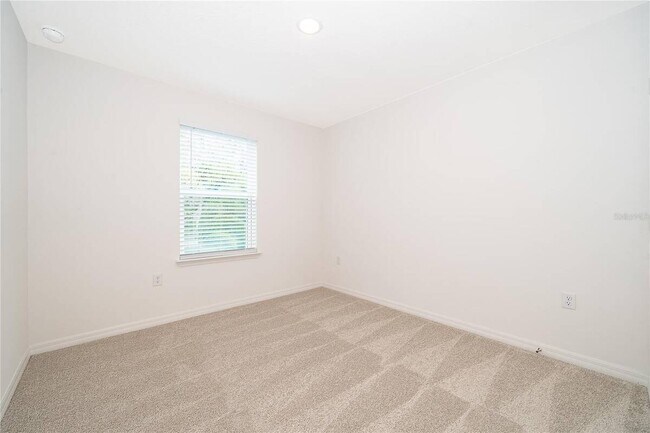 Building Photo - 5261 Luisa Ct
