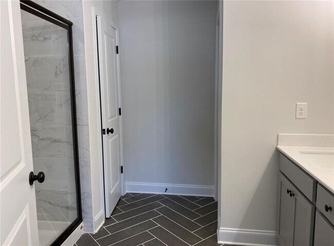 Building Photo - 412 Stovall Pl