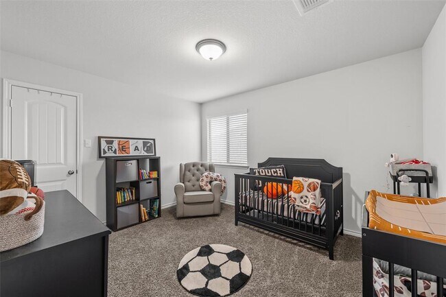 Building Photo - 6113 Lavaca Dr