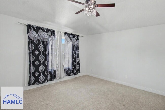 Building Photo - 965 Meloney Dr