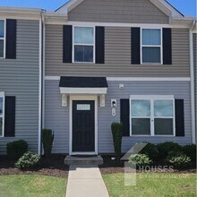 Building Photo - 14 Pine Thicket Dr