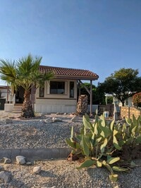 Building Photo - 1 Bedroom for Rent