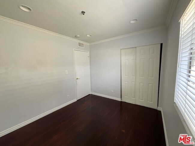 Building Photo - 21 Palmetto Dr
