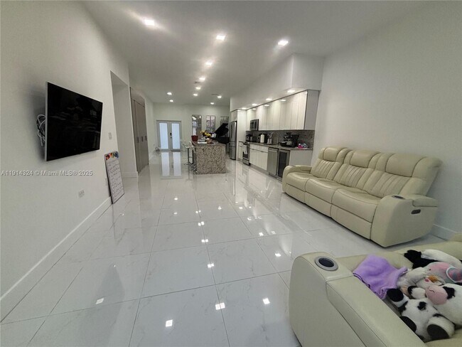 Building Photo - 8143 SW 162nd Path