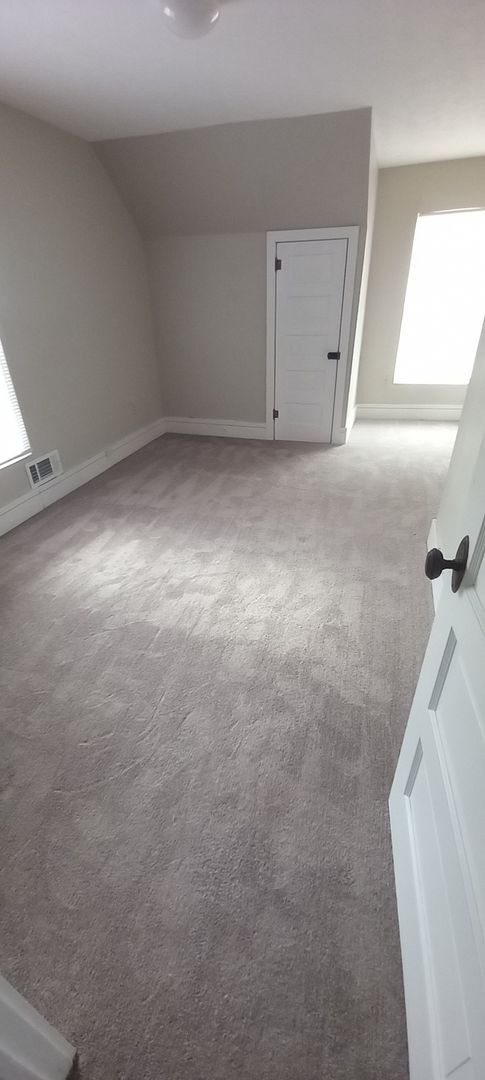 Building Photo - *PENDING* Recently Remodeled 2-Bedroom, 2-Bathroom Home – $1,100/Month - Accepting Section 8