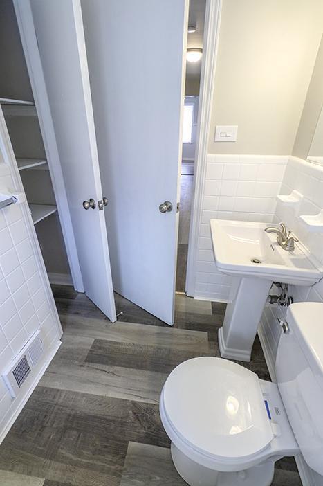 Building Photo - 4801 Oak Park Dr