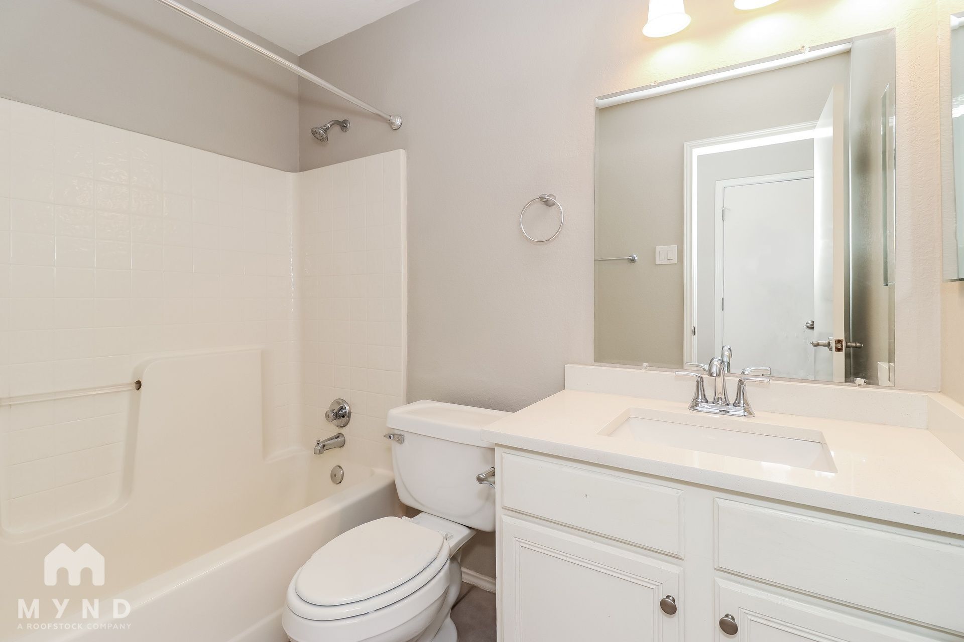 Building Photo - 4809 St Thomas Pl