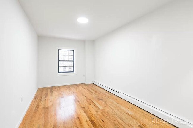 Building Photo - Brand New 3 Bed 2 Bath in Bushwick!