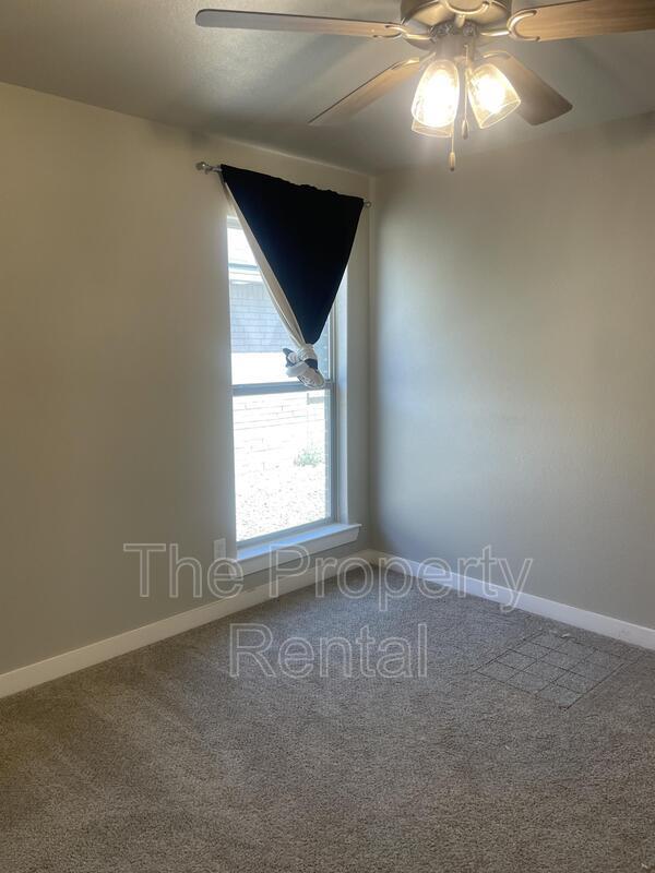 Building Photo - 1334 Bourbon St