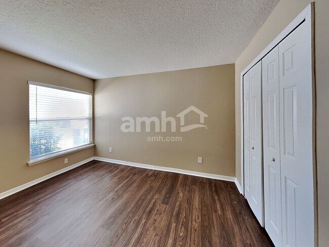 Building Photo - 1461 Whooping Dr