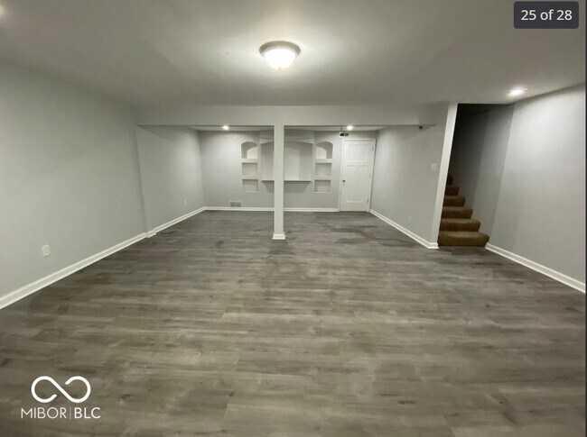 Building Photo - 401 Watercress Way