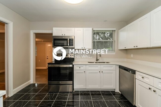 Building Photo - 3 Bedroom Pet-Friendly Home in JACKSONVILL...