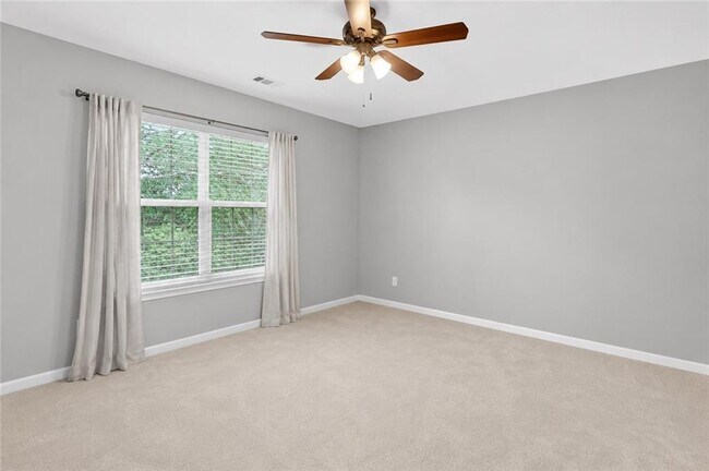 Building Photo - 559 Windstone Trail