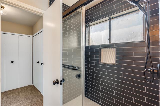 Building Photo - 825 Filmore Dr