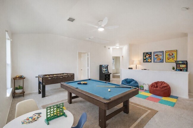 Building Photo - 2030 Vander Wilt Ln