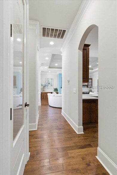 Building Photo - 165 Topside E