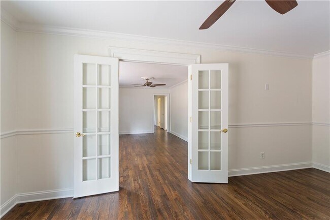 Building Photo - 3623 Lee St SE