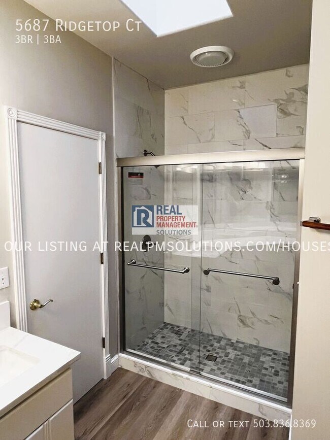 Building Photo - 5687 Ridgetop Ct