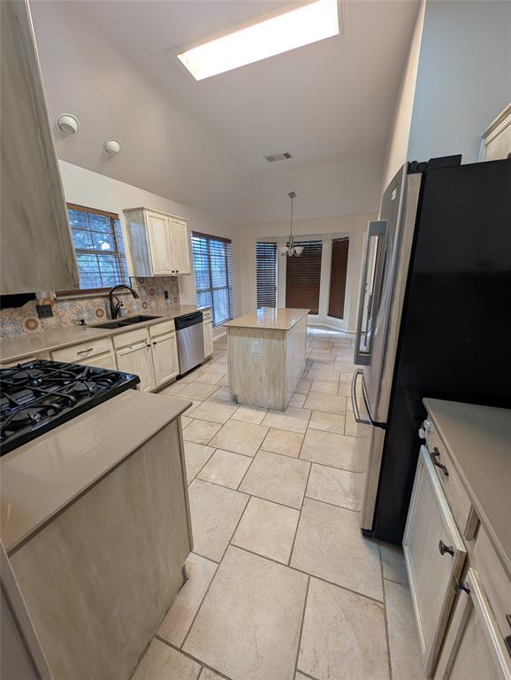 Building Photo - 1325 Roadrunner Dr