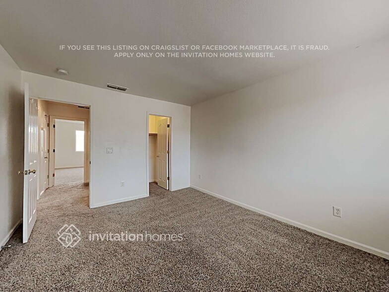 Building Photo - 8205 Carriage Oaks Way