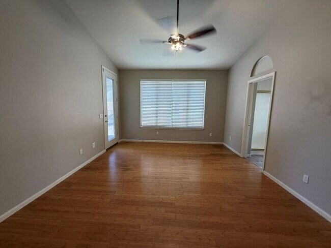 Building Photo - 3130 E Brookwood Ct