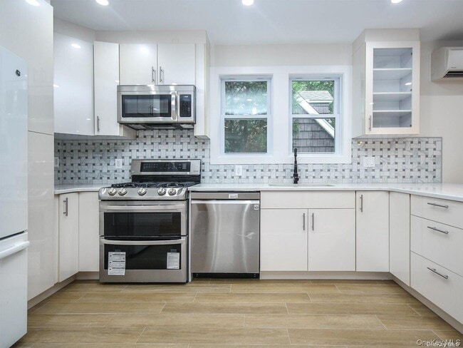 Building Photo - 4 S 8th St