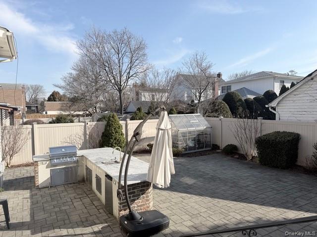 Building Photo - 316 Roxbury Rd S