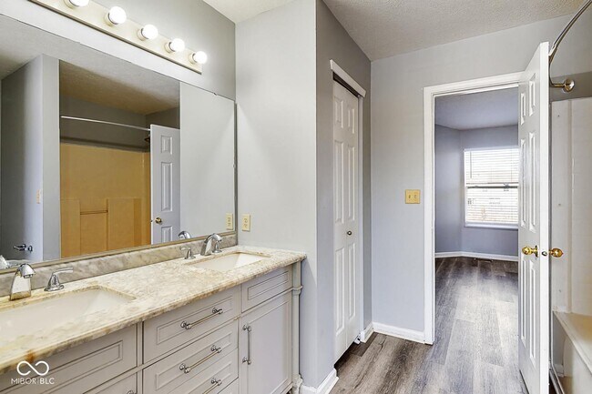 Building Photo - 5928 Brookville Lake Dr