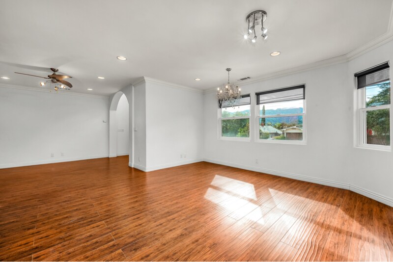 Building Photo - 4316 Briggs Ave