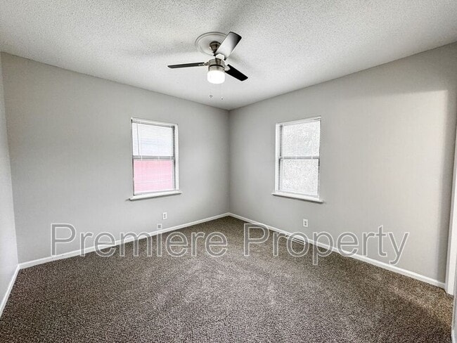 Building Photo - 4311 N Spruce Ave