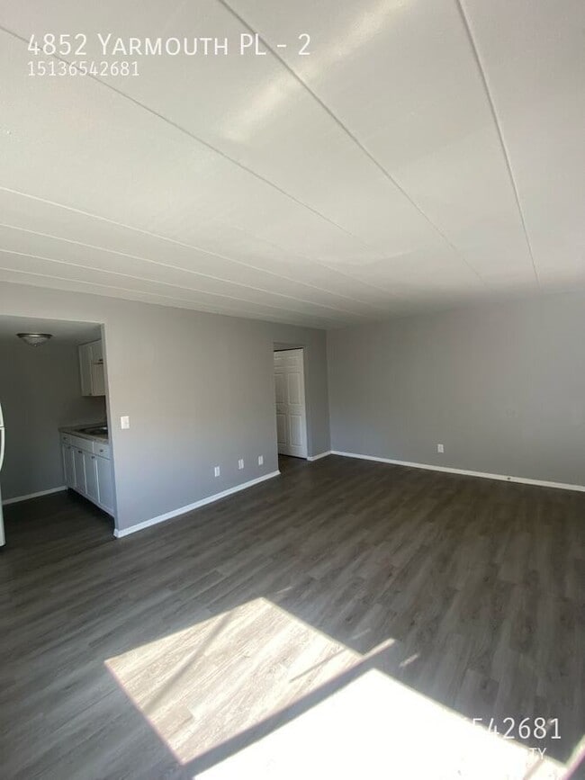 Building Photo - 4852 Yarmouth Pl