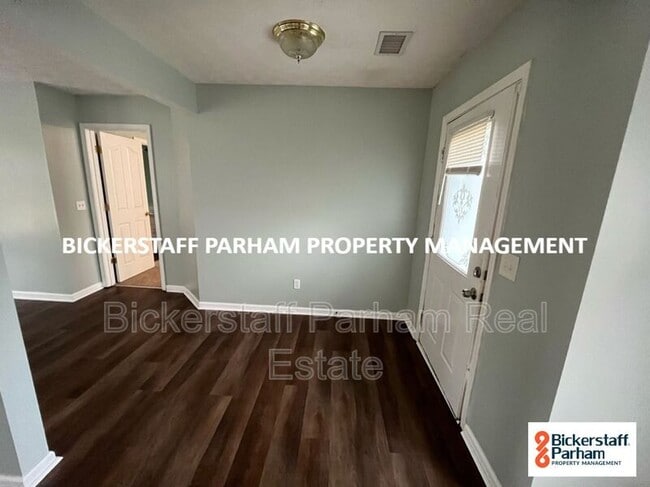 Building Photo - 6226 Bayberry Dr