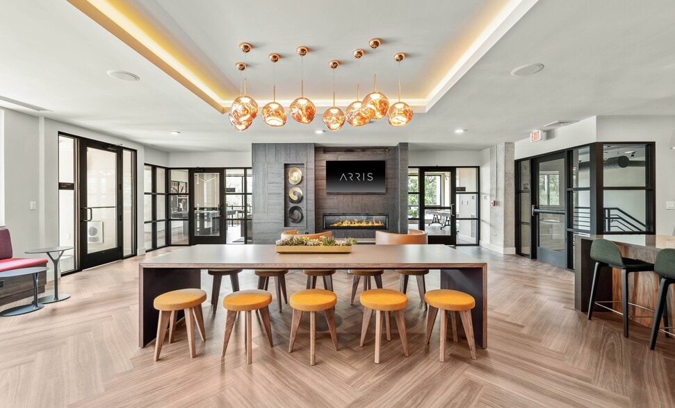 Primary Photo - Arris