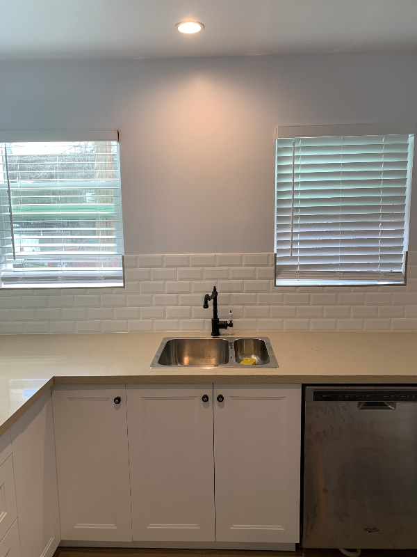 Building Photo - 6071 Lexington Ave