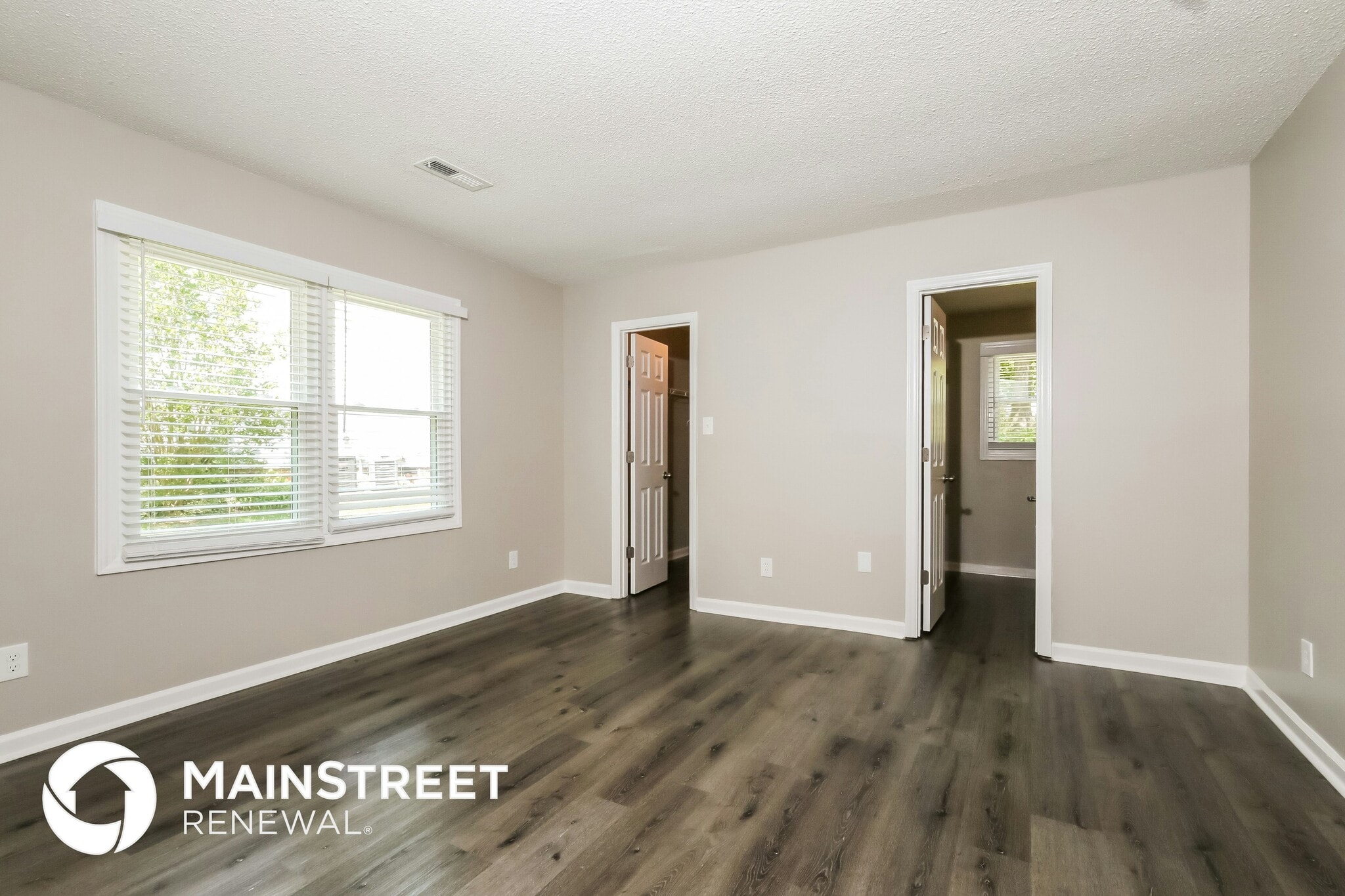 Building Photo - 16 Loney Cir