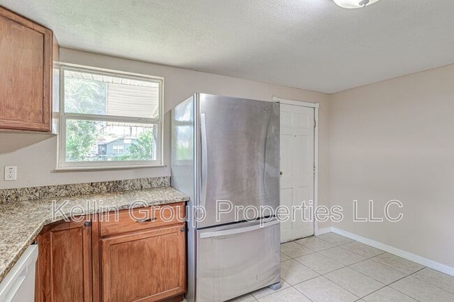 Building Photo - 536 W Belmar St