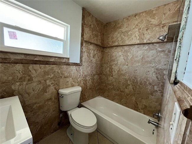 Building Photo - 2154 Inner Cass Cir