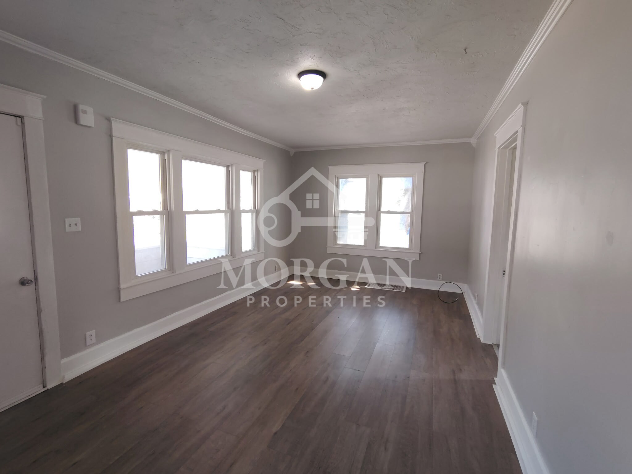 Building Photo - 1327 Arrow Ave