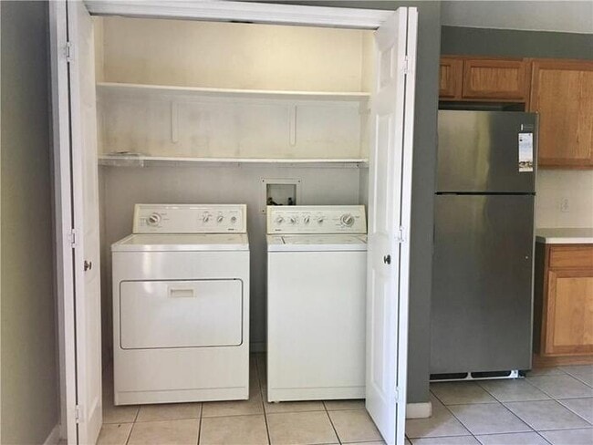 Building Photo - 1010 Gulf Way