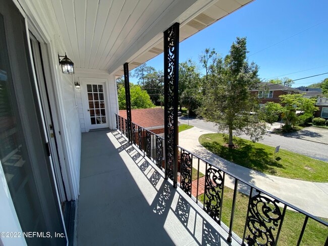 Building Photo - 1271 Belmont Terrace