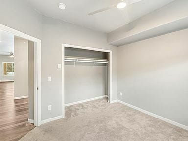 Building Photo - 3005 Clinton Dr