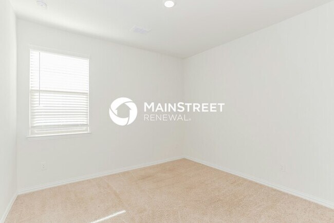 Building Photo - 4 Bedroom Pet-Friendly Home in HASLET, TX with Main Street Renewal