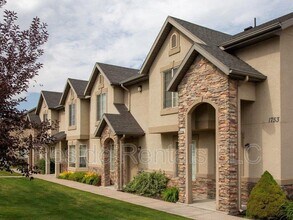 Building Photo - 1754 N 500 W