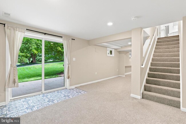 Building Photo - 11414 Bronzedale Dr