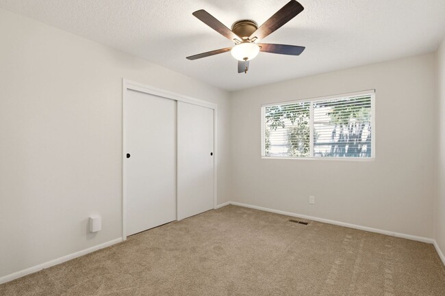 Building Photo - Exceptional Property in the NE Heights